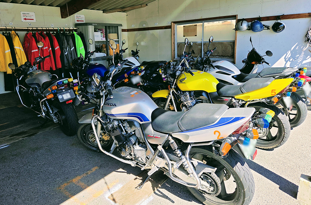 小型自動二輪～大型自動二輪まで豊富に取り揃えています